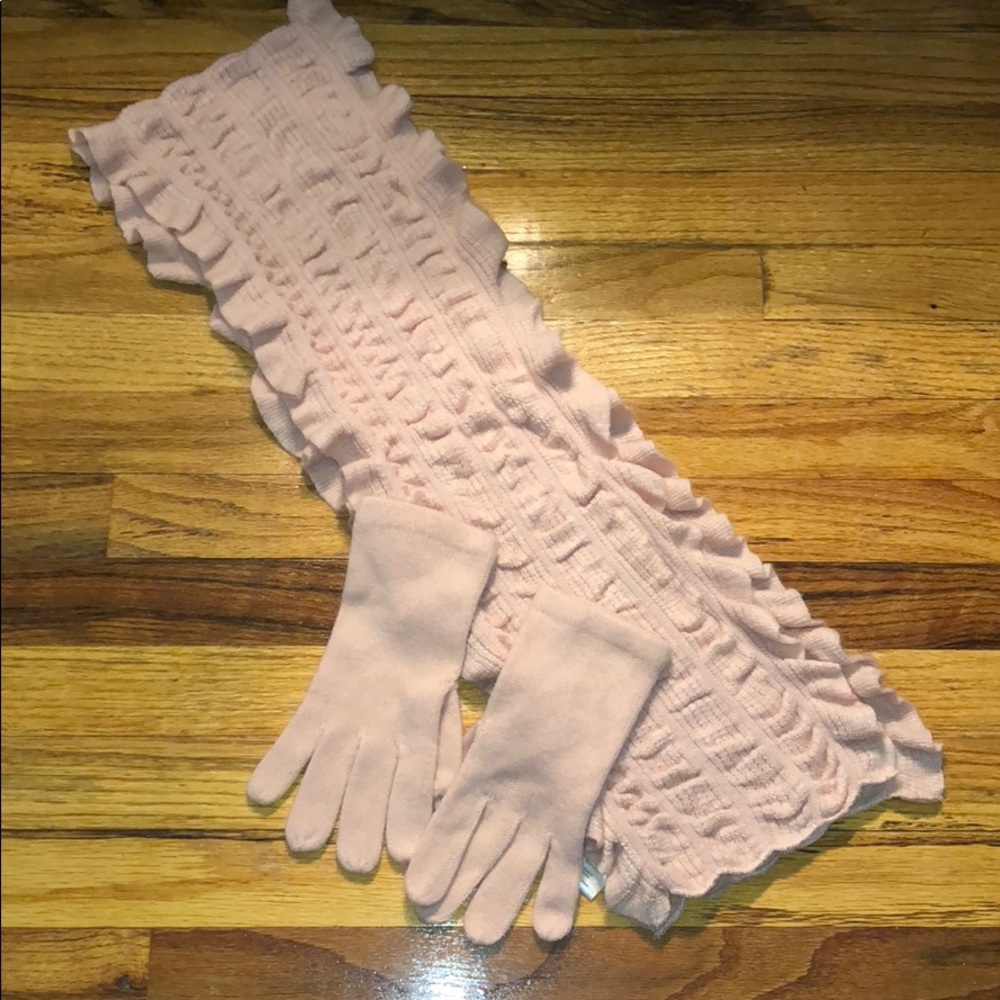 Scarf and glove set 🧣 🧤